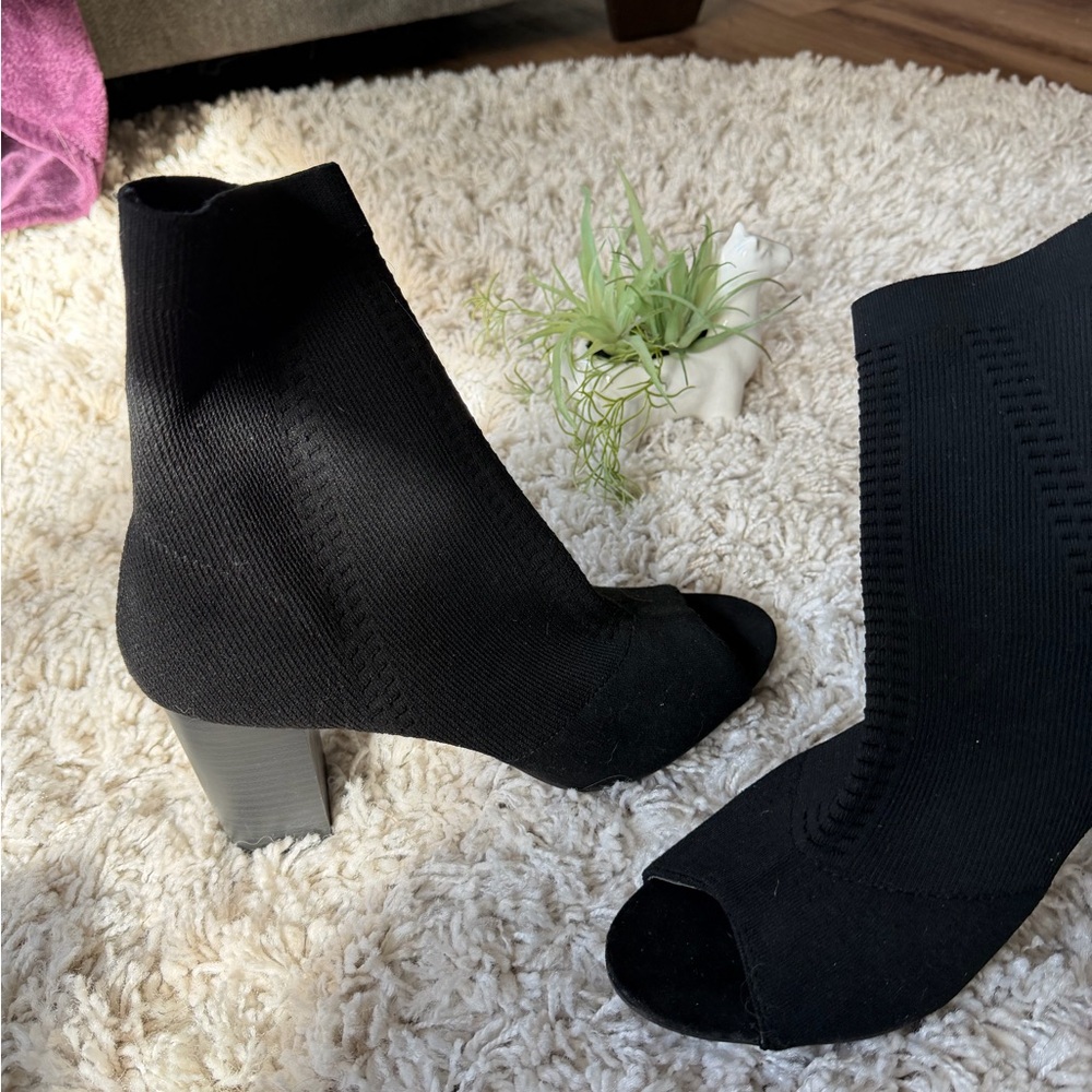 Elegant Black Heeled peep, toe stylish, spring outfit going out Ankle Boots - Picture 6 of 7